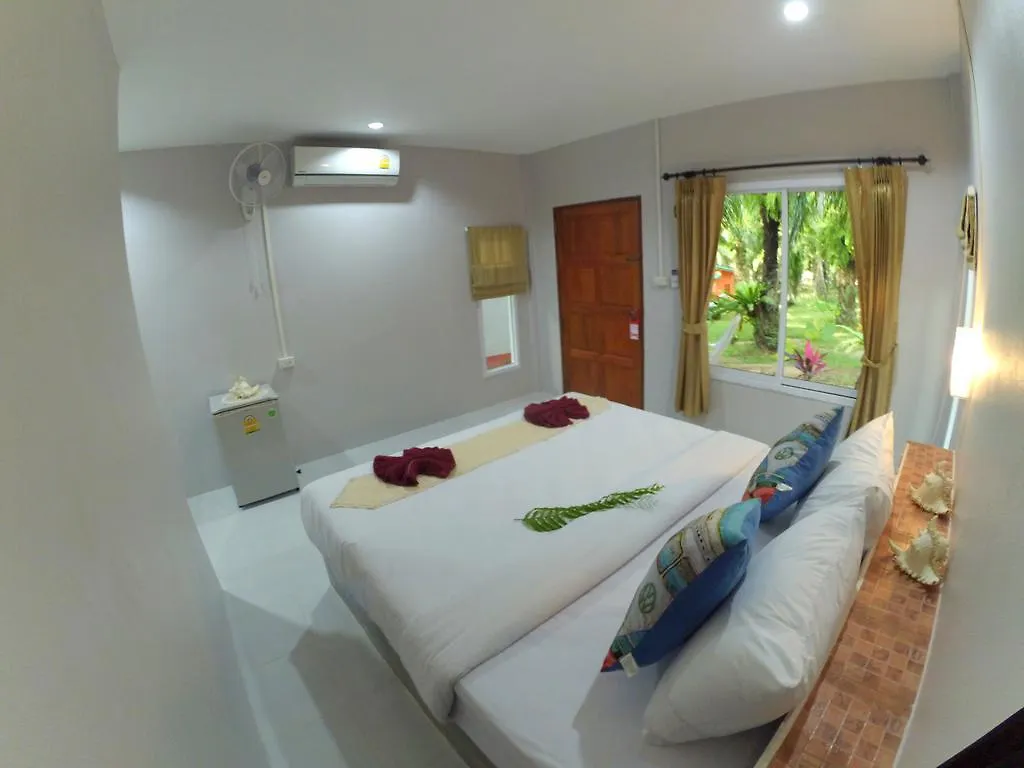 Hotel Mada Lanta Mai Keaw Ko Lanta 2*,  Thailand