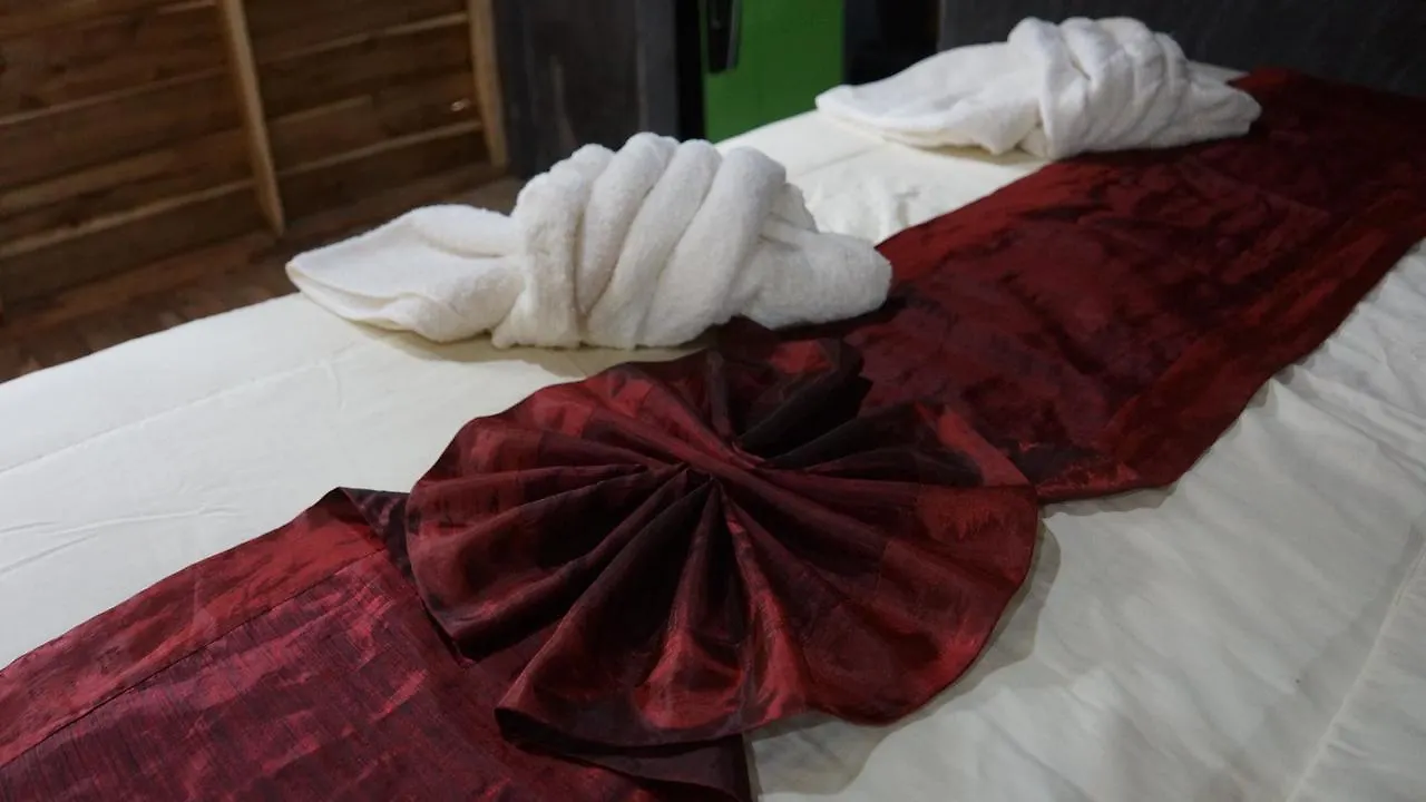 Hotel Mada Lanta Mai Keaw Ko Lanta